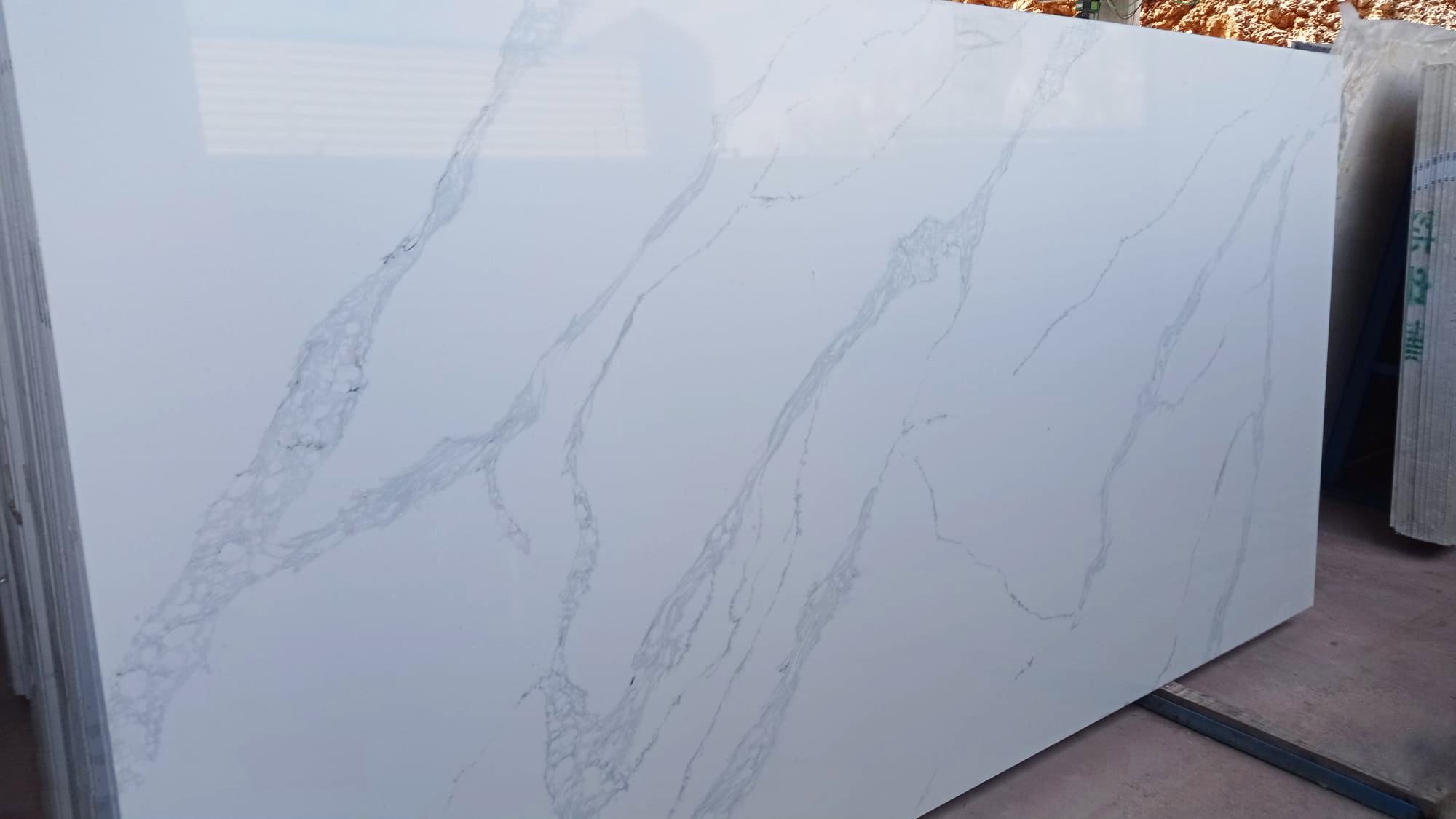 Quartz Carrara MO2 sivi - Slika 2